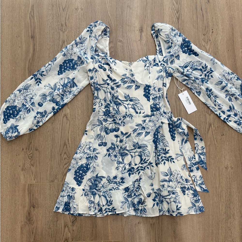Reformation Cammi Dress. NWT. Never worn.